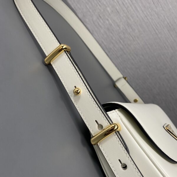 Prada Arqu?? Leather shoulder bag moon bag