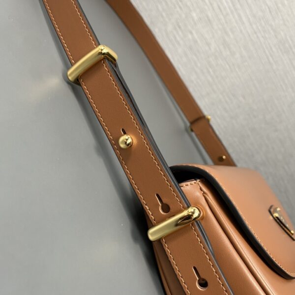 Prada Arqu?? Leather shoulder bag moon bag