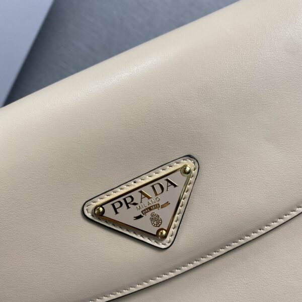 Prada Arqu?? Leather shoulder bag moon bag