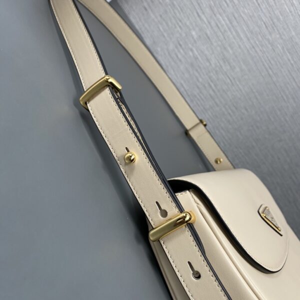 Prada Arqu?? Leather shoulder bag moon bag