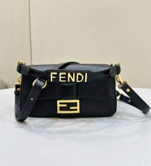 Fendi BAGUETTE Handbag
