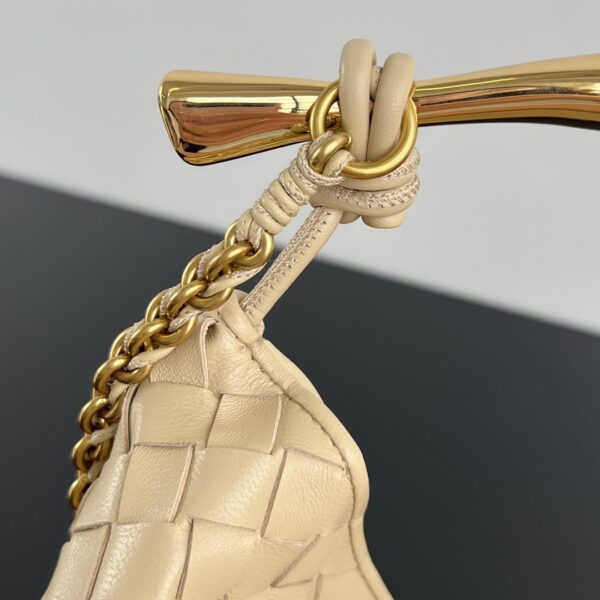 Bottega Veneta BV Sardine With Chain