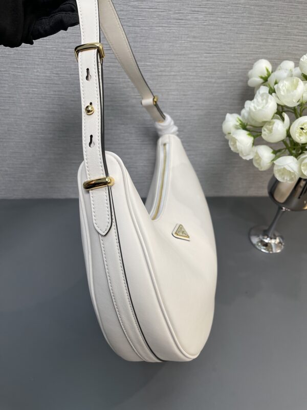 Prada Large leather shoulder bag Hobo