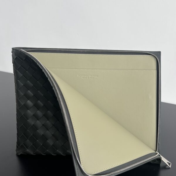 Bottega Veneta Intrecciato Half Zip Pouch