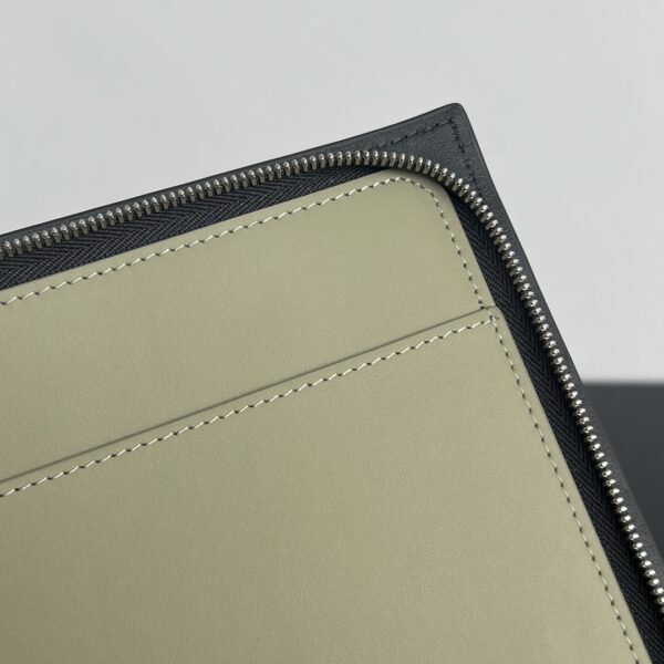 Bottega Veneta Intrecciato Half Zip Pouch