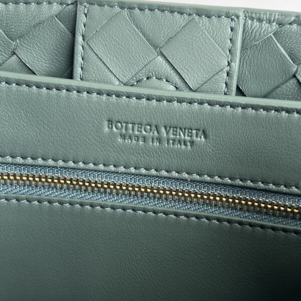 BOTTEGA VENETA BV Small Andiamo