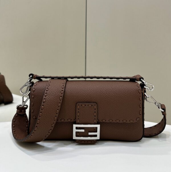 FENDI BAGUETTE
