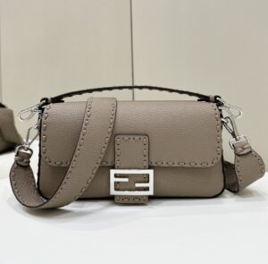 FENDI BAGUETTE