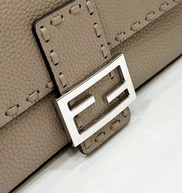 FENDI BAGUETTE