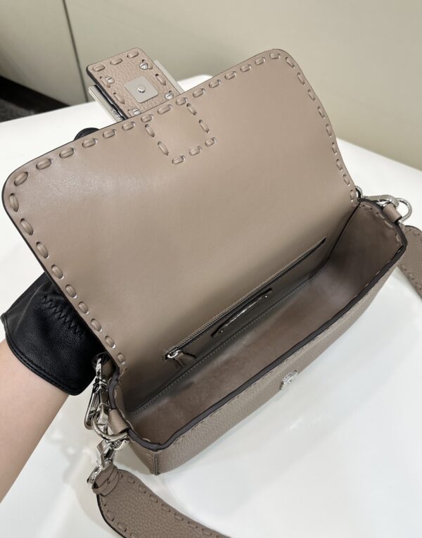 FENDI BAGUETTE