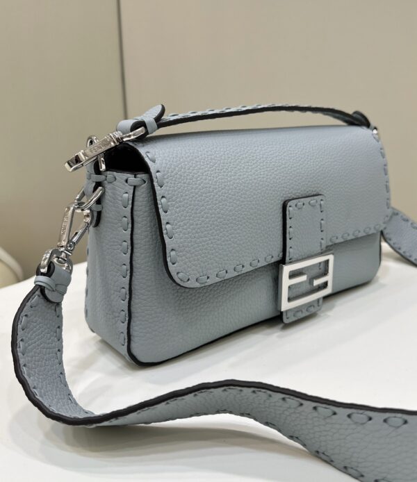 FENDI BAGUETTE