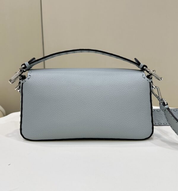 FENDI BAGUETTE