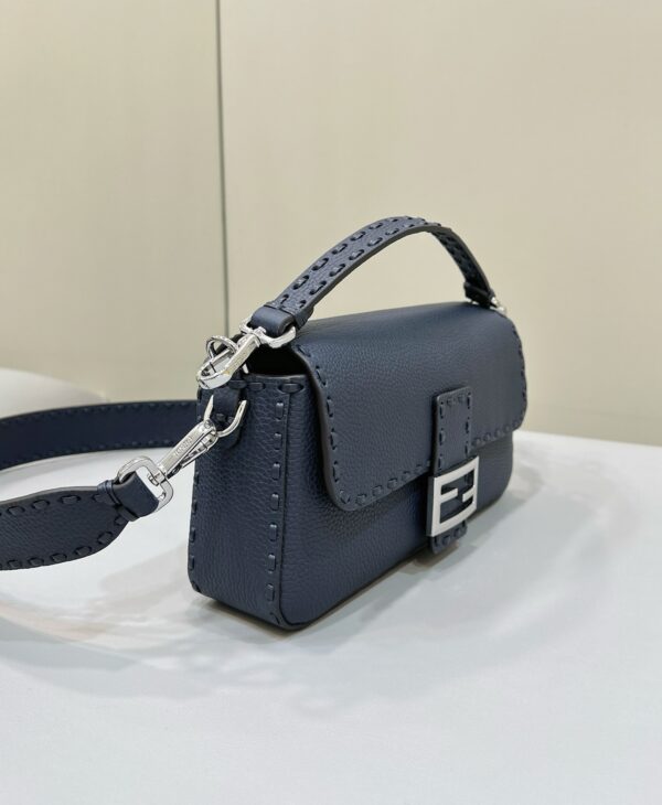 FENDI BAGUETTE