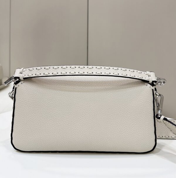 FENDI BAGUETTE