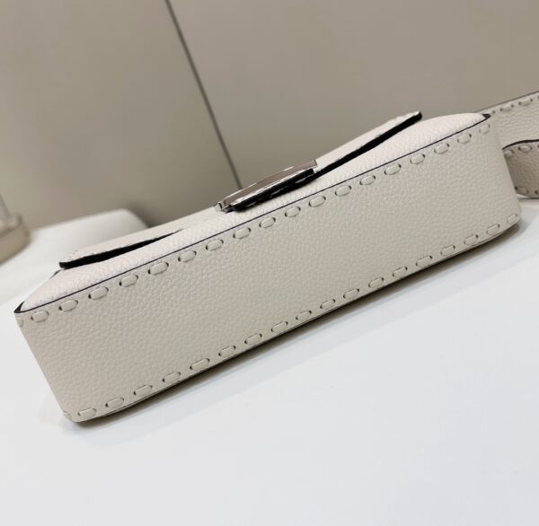 FENDI BAGUETTE