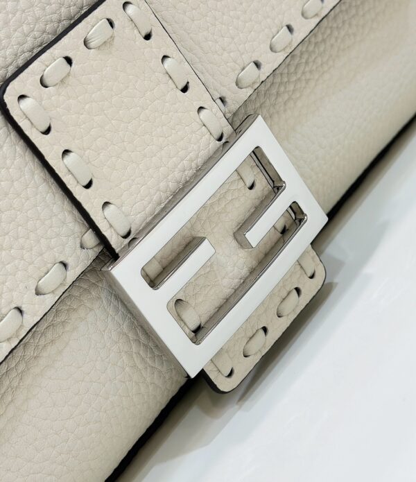 FENDI BAGUETTE