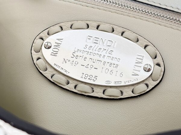 FENDI BAGUETTE