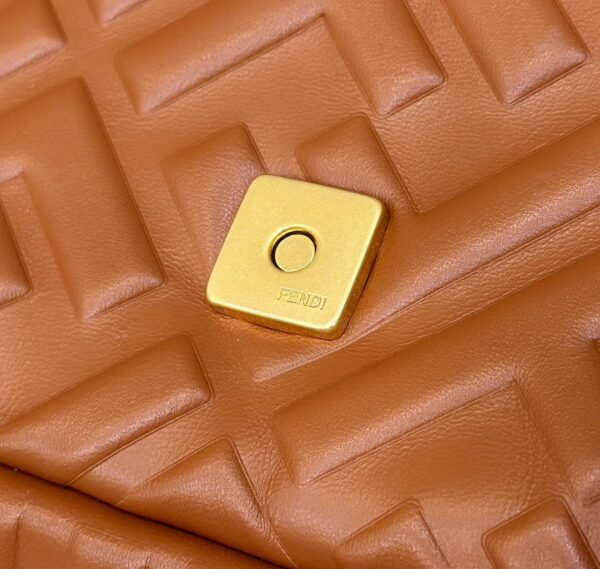 Fendi Baguette