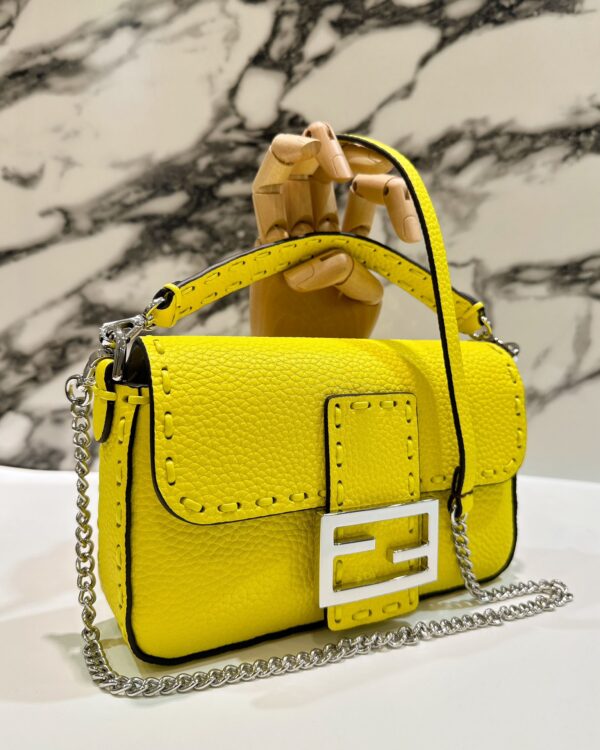FENDI BAGUETTE