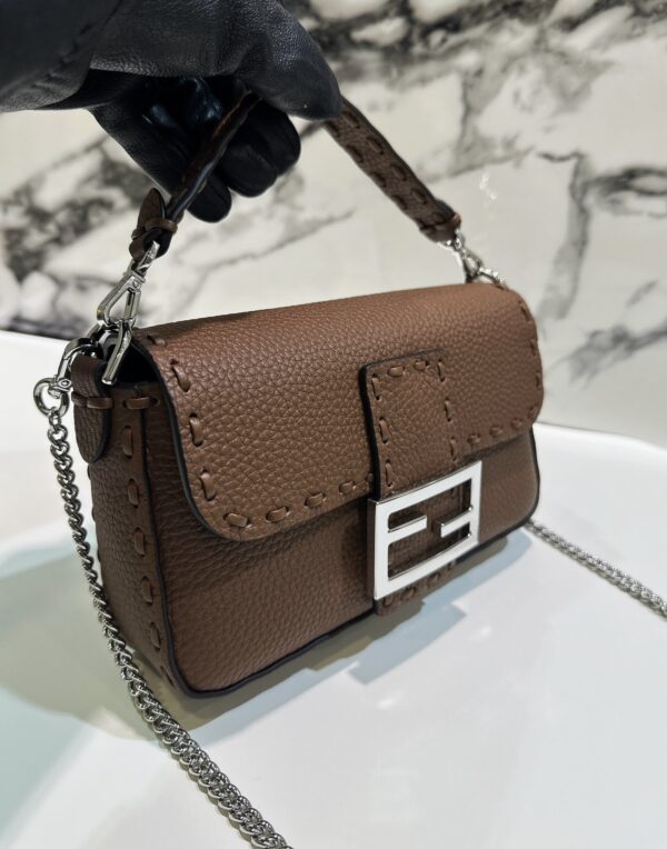 FENDI BAGUETTE