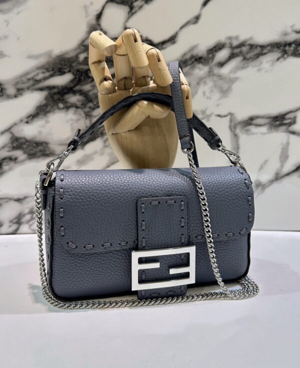 FENDI BAGUETTE