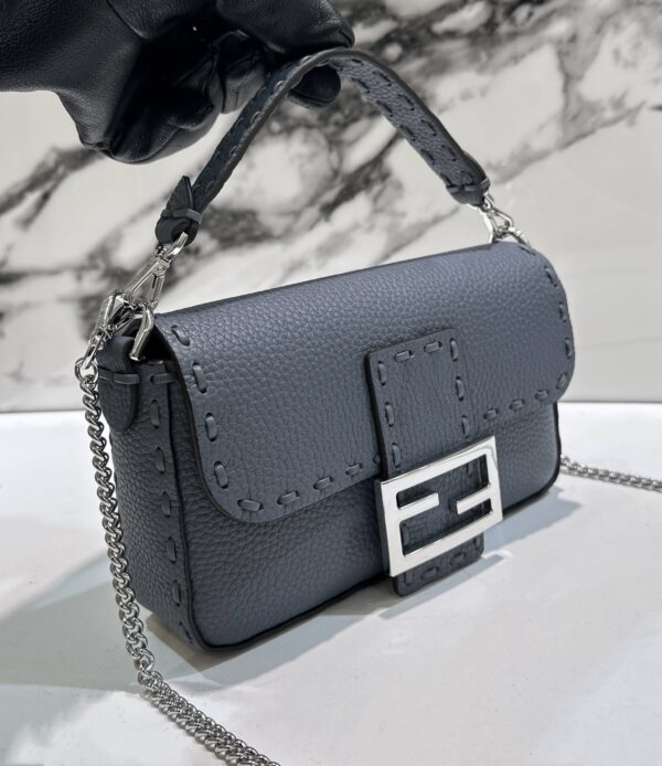 FENDI BAGUETTE