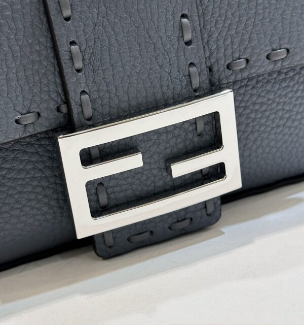 FENDI BAGUETTE