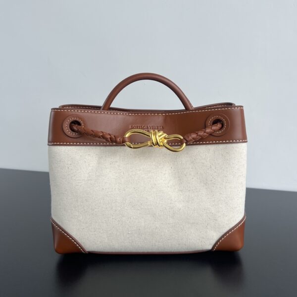 BOTTEGA VENETA BV Small Andiamo