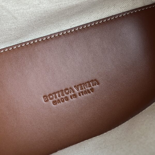 BOTTEGA VENETA BV Small Andiamo