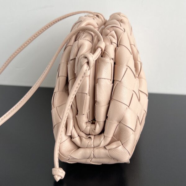 BOTTEGA VENETA Mini Pouch