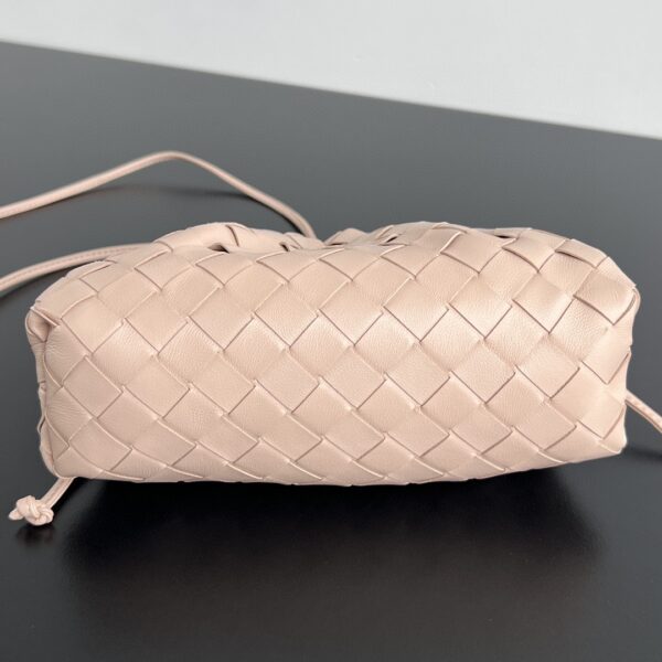 BOTTEGA VENETA Mini Pouch