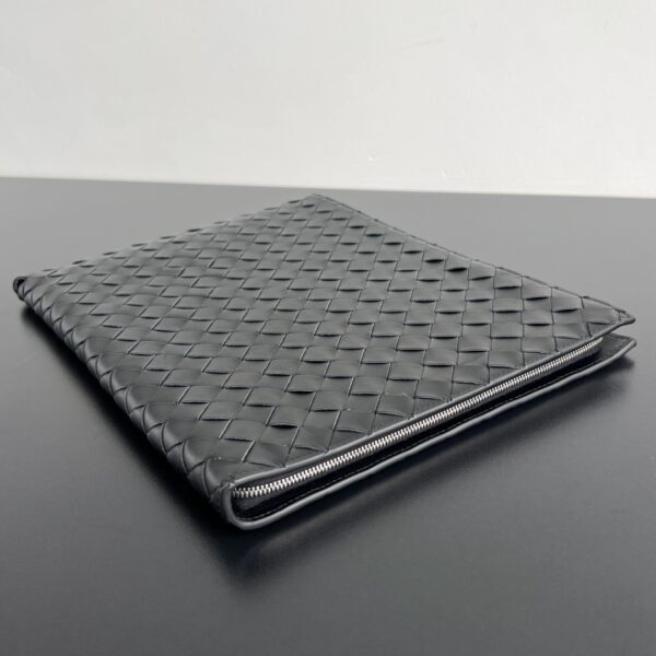 Bottega Veneta Intrecciato Half Zip Pouch