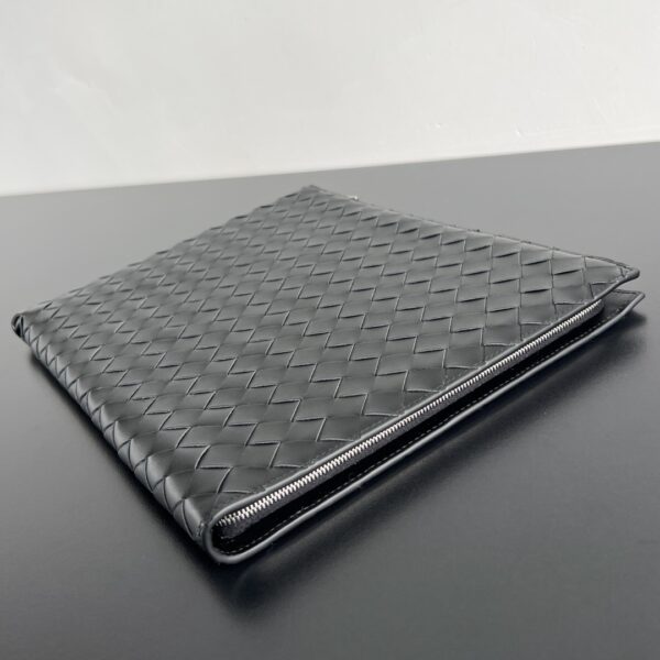 Bottega Veneta Intrecciato Half Zip Pouch