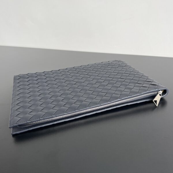 Bottega Veneta Intrecciato Half Zip Pouch