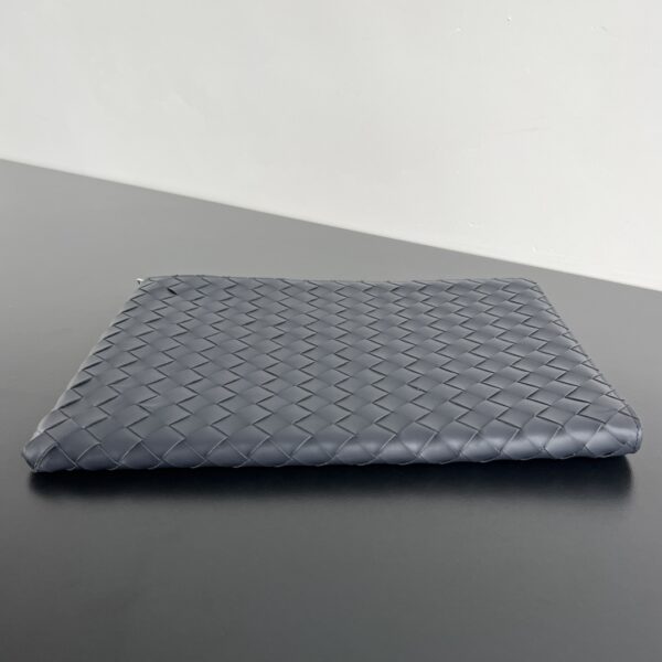 Bottega Veneta Intrecciato Half Zip Pouch