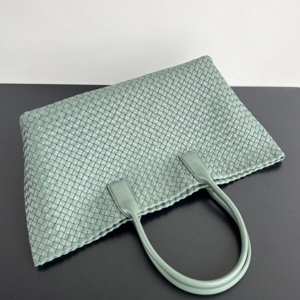 Bottega Veneta Cabat Large Bag