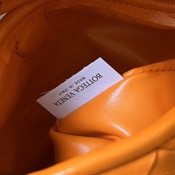 Bottega Veneta Mini Hop