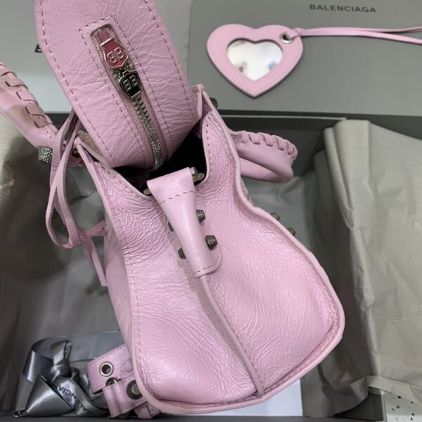 Balenciaga Neo cagole