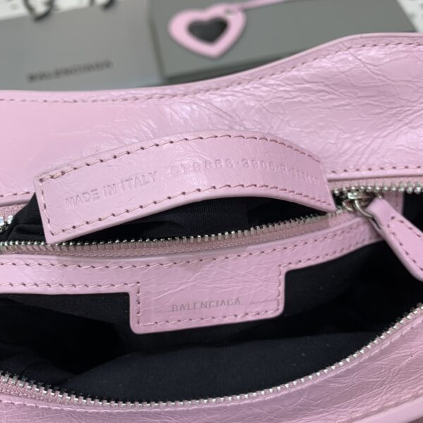 Balenciaga Neo cagole