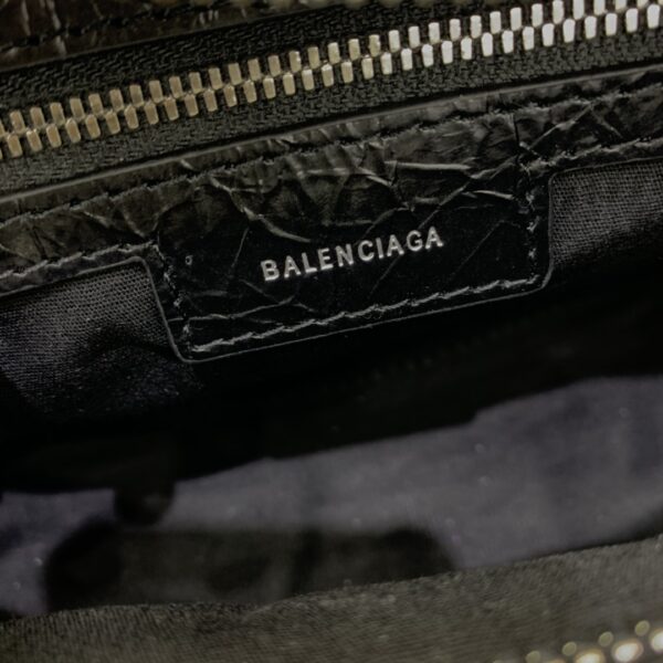 Balenciaga Neo cagole