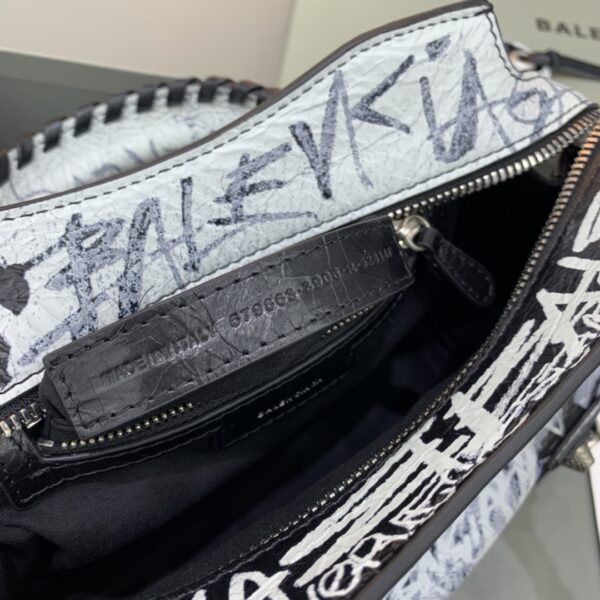 Balenciaga Neo cagole