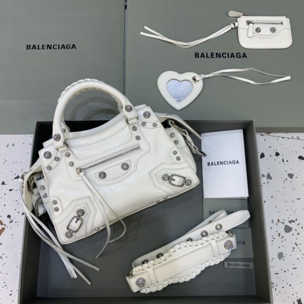 Balenciaga Neo cagole