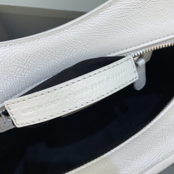 Balenciaga Neo cagole