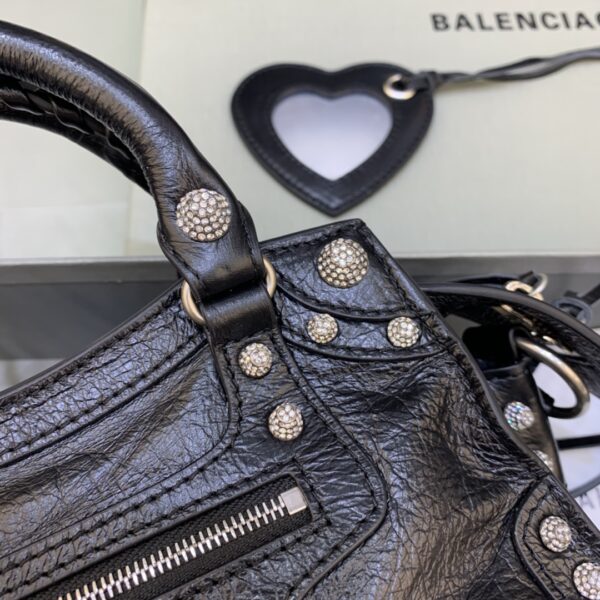 Balenciaga Neo cagole
