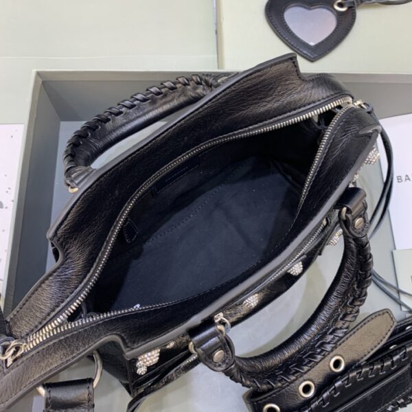 Balenciaga Neo cagole
