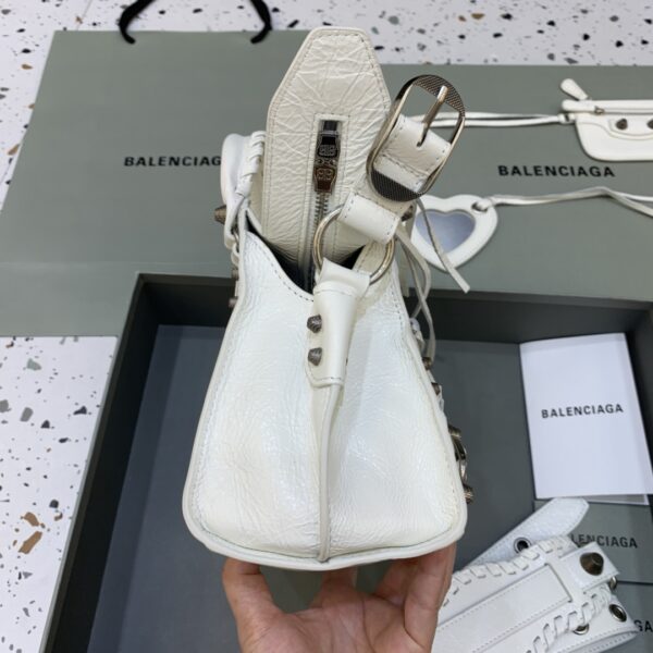 Balenciaga Neo cagole