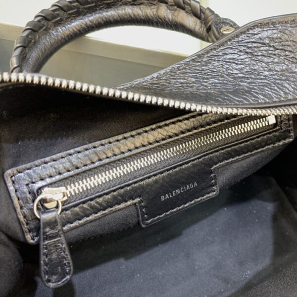 Balenciaga Neo cagole
