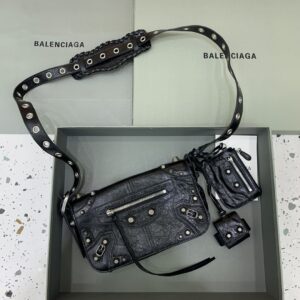 Balenciaga Le Cagole