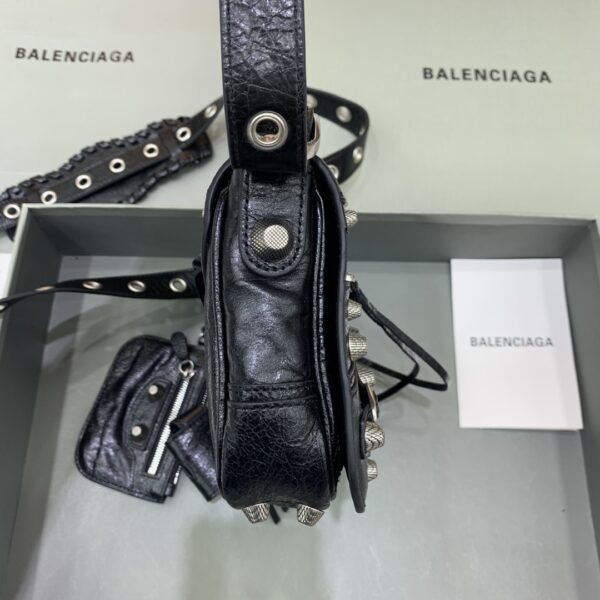 Balenciaga Le Cagole
