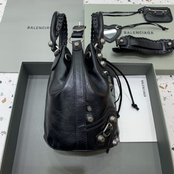 Balenciaga city